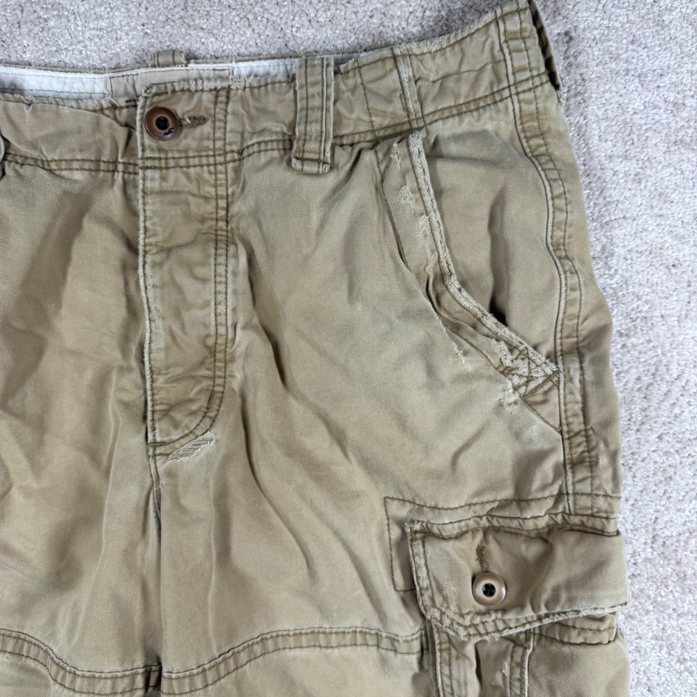 Hollister Mens Tan Khaki Cargo Shorts Size 33 Distressed Frayed Cotton Twill - Picture 3 of 10